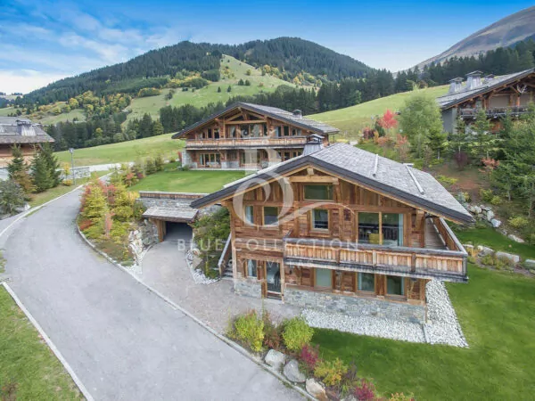 Luxury Ski Chalet to Rent in Megeve – France | Amazing Mountain View | Sleeps 6 | 3+1 Bedrooms | 3 Bathrooms | REF: 180412757 | CODE: FMG-7
