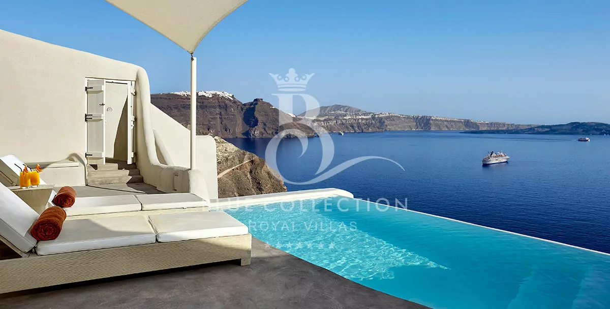 Elegant Villa for Rent in Santorini – Greece | Oia | Private Plunge Pool & Jacuzzi | Sea, Sunset & Caldera Views | Sleeps 2 | 1 Bedroom | 1 Bathroom | REF: 180412784 | CODE: STR-17