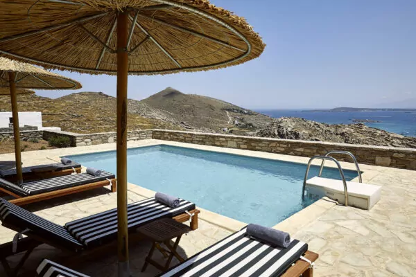 Traditional Private Villa for Rent in Paros – Greece | Kolympithres | Private Swimming Pool | Sea View 