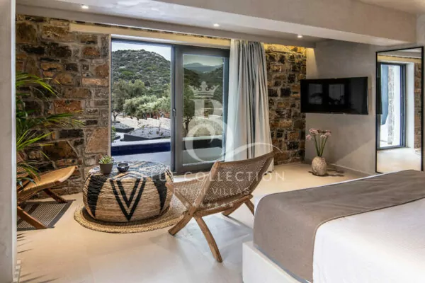 Private Suite for Rent in Crete – Greece | Agios Nikolaos | Private Swimming Pool | Garden View 
