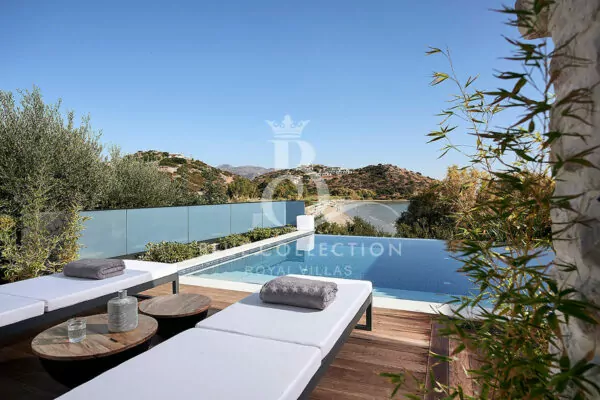 Private Beachfront Villa for Rent in Crete – Greece | Agios Nikolaos | Private Infinity Pool | Sea & Sunrise View | Sleeps 4 | 2 Bedrooms | 2 Bathrooms | REF: 180412812 | CODE: CRV-5