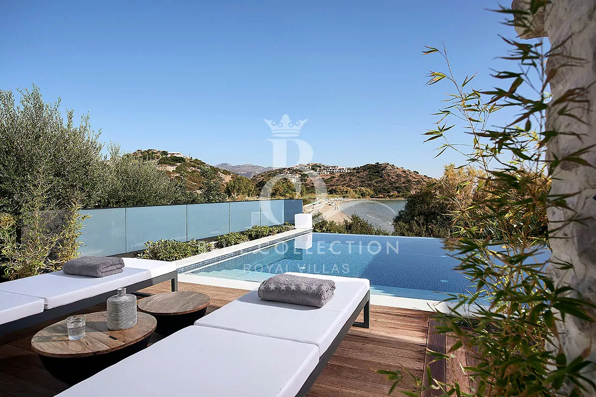 Private Beachfront Villa for Rent in Crete – Greece | Agios Nikolaos | Private Infinity Pool | Sea & Sunrise View | Sleeps 4 | 2 Bedrooms | 2 Bathrooms | REF: 180412812 | CODE: CRV-5
