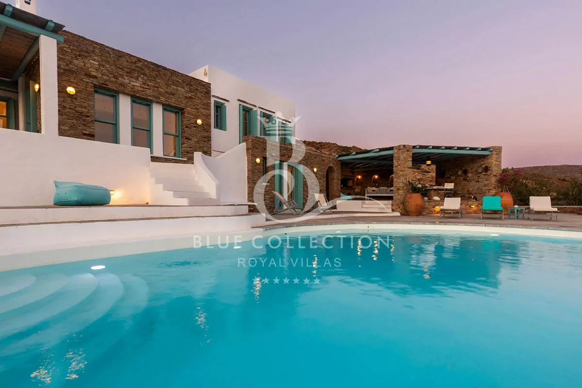 Private Villa for Rent in Ios – Greece | Private Infinity Pool | Majestic Sea View | Sleeps 6 | 3 Bedrooms | 4 Bathrooms | REF: 180412823 | CODE: IMV-1