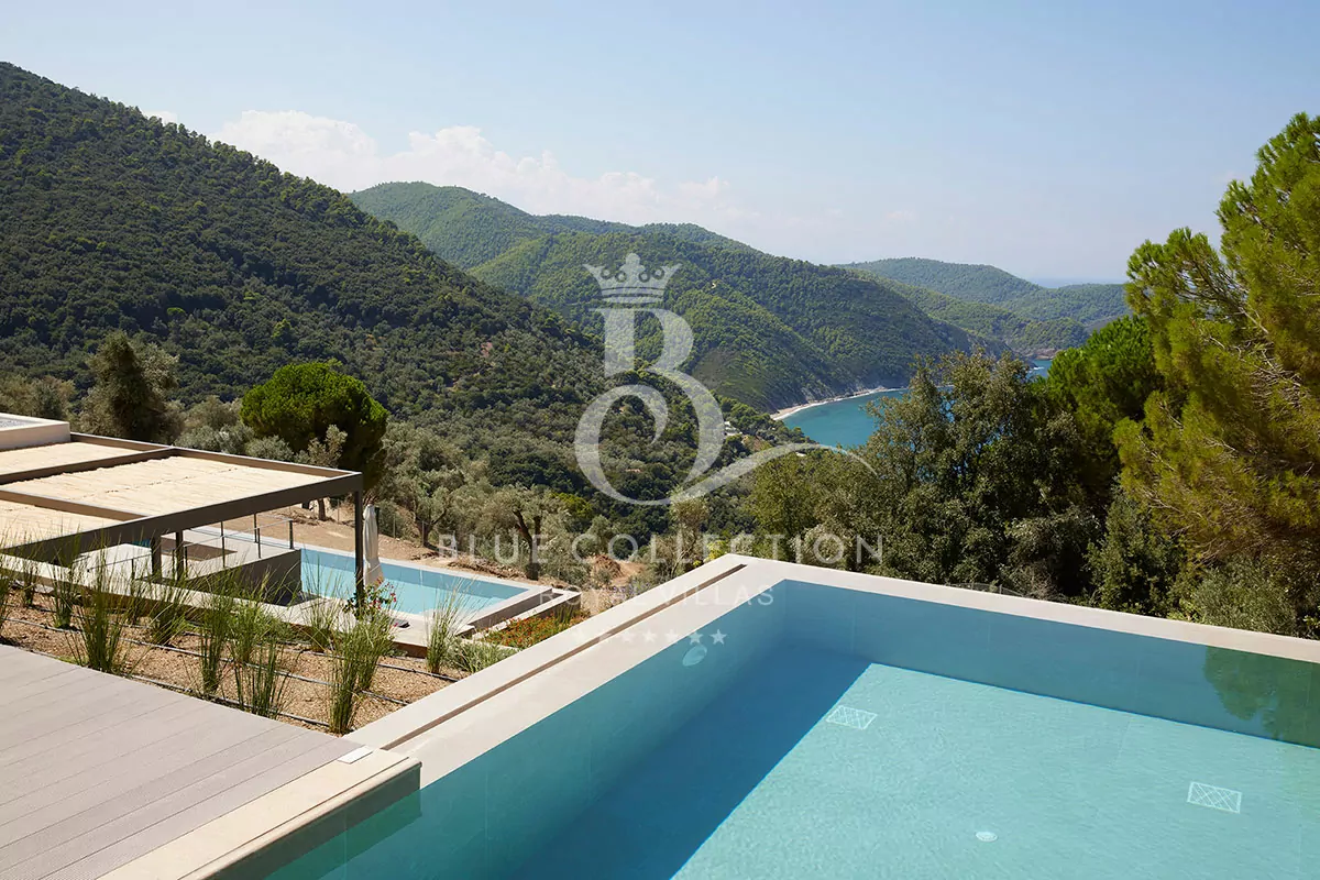 Luxury Villa for Rent in Skiathos – Greece | Private Infinity Pool | Sea & Sunset Views 