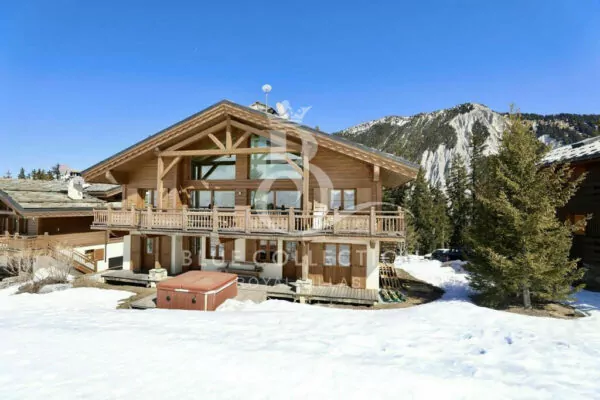 Elegant Ski Chalet to Rent in Courchevel 1650 – France | Outdoor Hot Tub | Sleeps 14 | 7 Bedrooms | 7 Bathrooms | REF: 180412869 | CODE: FCR-52