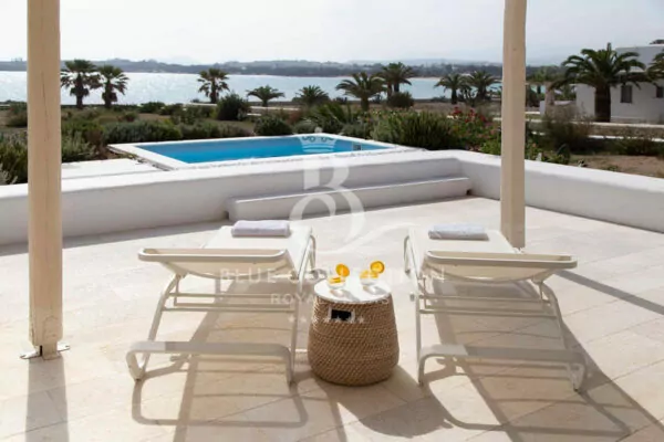 Elegant Villa for Rent in Paros – Greece | Private Pool | Sea & Sunrise View 