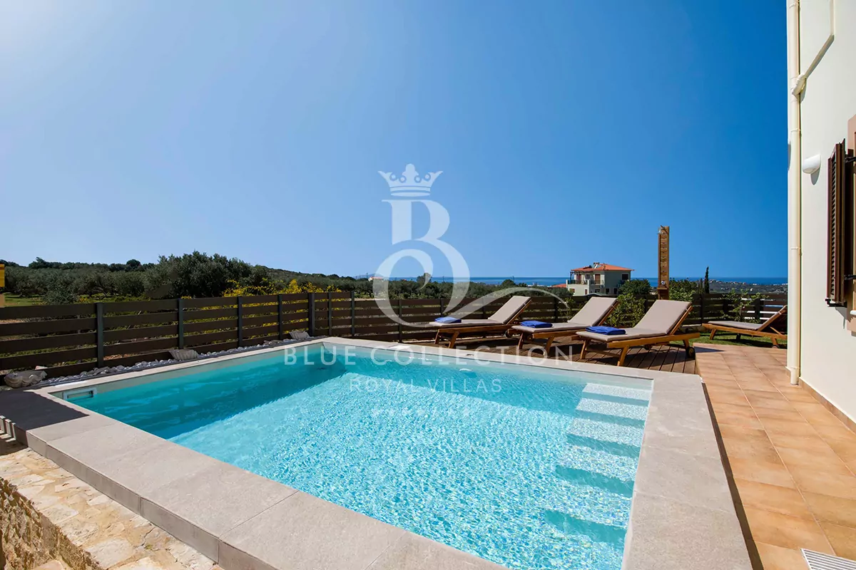 Private Villa for Rent in Crete | Chania | REF: 180412944 | CODE: CHV-21 | Private Pool | Sea & Sunset View | Sleeps 8 | 4 Bedrooms | 2 Bathrooms
