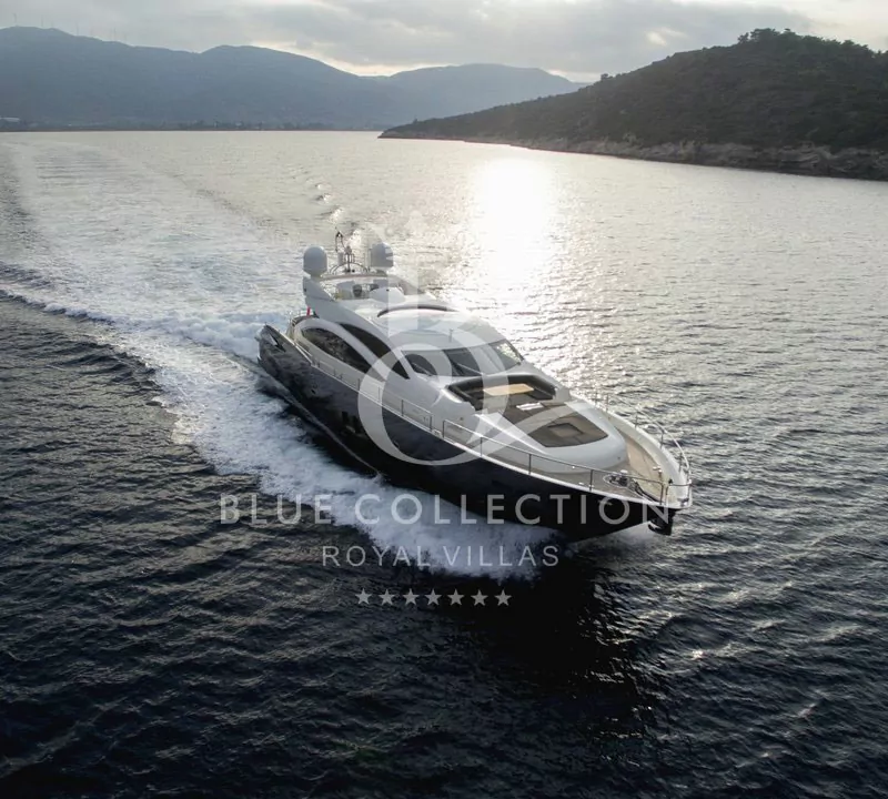 M/Y Sunseeker Predator 92