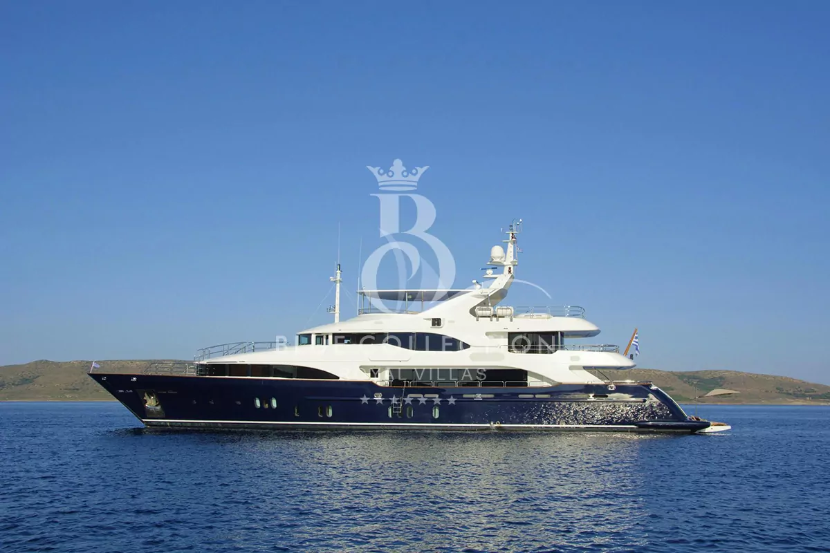 Luxury Yacht for Charter | Greece | GRAND AMORE | 145 ft | 6 Cabin | Guests 12 | Crew 9