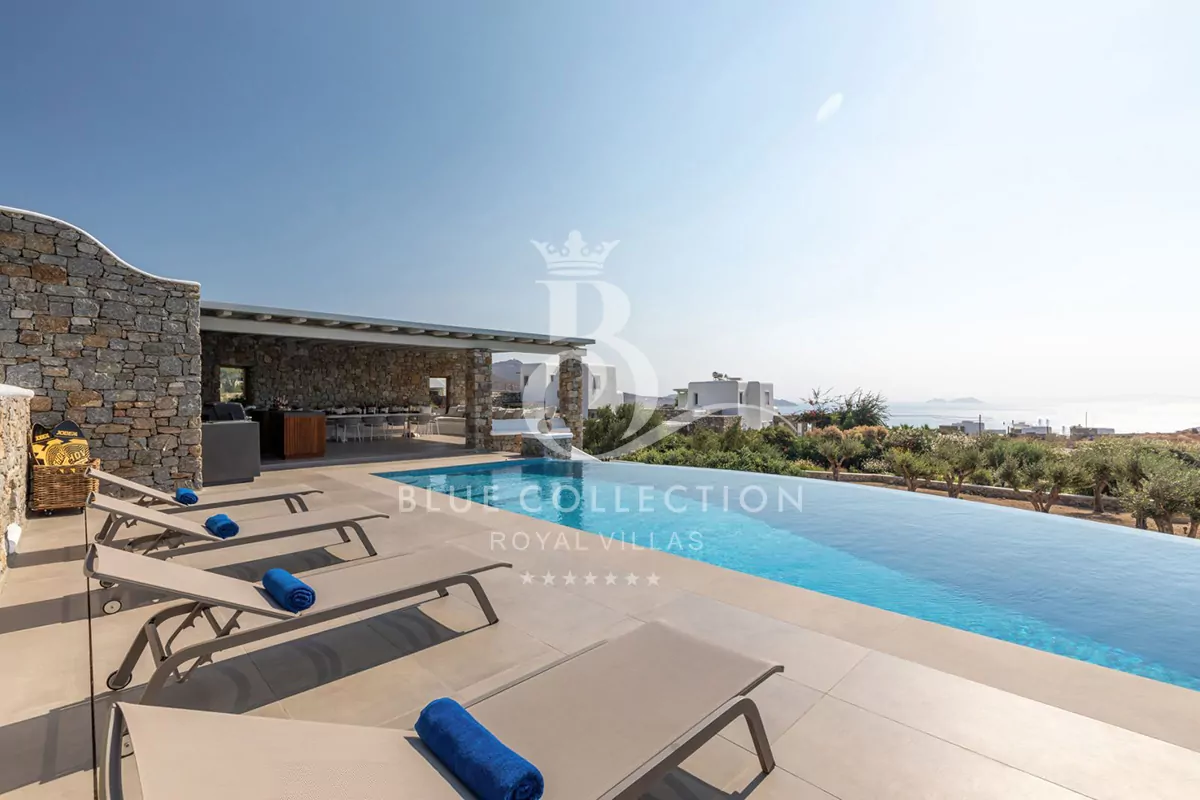Private Villa for Rent in Mykonos - Greece | Kalafatis-Agia Anna | REF: 180412952 | CODE: KLF-13 | Private Infinity Pool | Sea View | Sleeps 12 | 6 Bedrooms | 7 Bathrooms