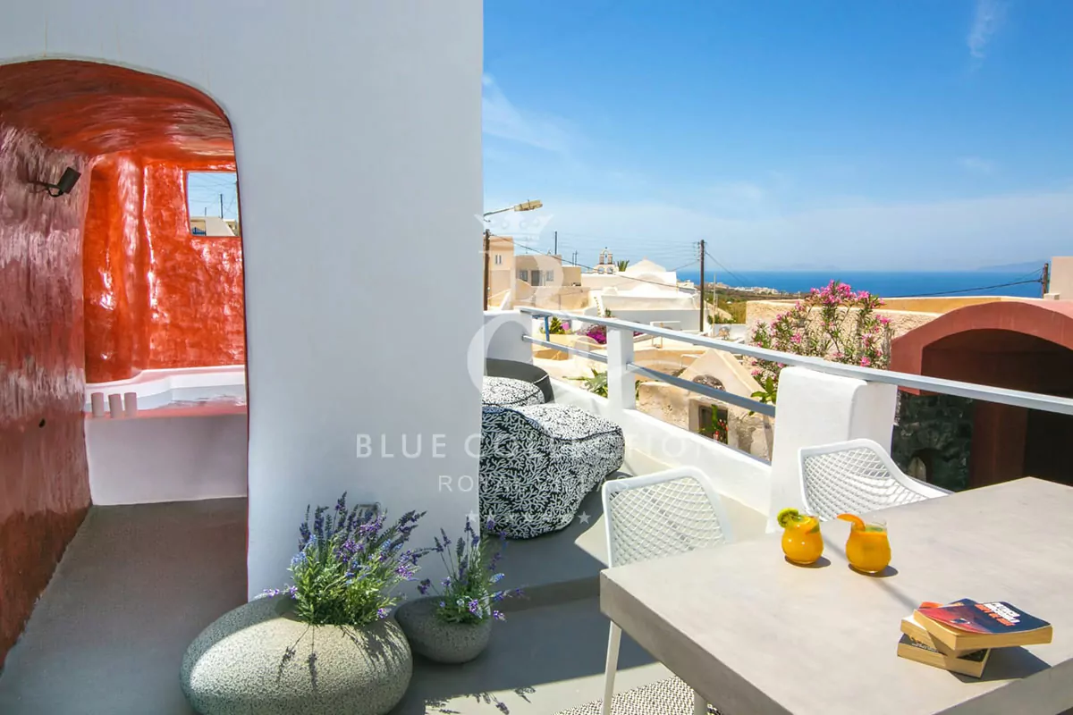 Private Villa for Rent in Santorini | Private Heated Plunge Pool | REF: 180412985 | CODE: EVS-2 | Sea & Sunset View | Sleeps 2 | 1 Bedroom | 1 Bathroom