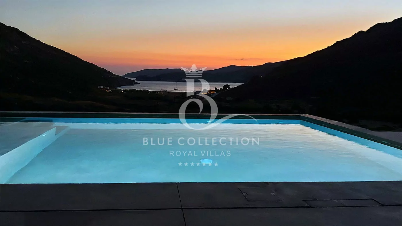 3-Villas Complex for Rent in Serifos | REF: 180412993 | CODE: SRF-4 | 3 Private Pools | Sea & Sunset View | Sleeps 12 | 6 Bedrooms | 6 Bathrooms