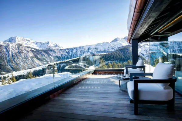 Luxury Ski Chalet to Rent in Courchevel 1850 – France | REF: 180413030 | CODE: FCR-62 | Indoor Heated Pool | Sleeps 12 | 6 Bedrooms | 6 Bathrooms