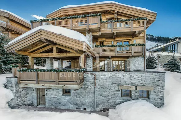 Luxury Ski Chalet to Rent in Courchevel 1850 – France | REF: 180413032 | CODE: FCR-64 | Indoor Heated Pool | Sleeps 12 | 6 Bedrooms | 6 Bathrooms