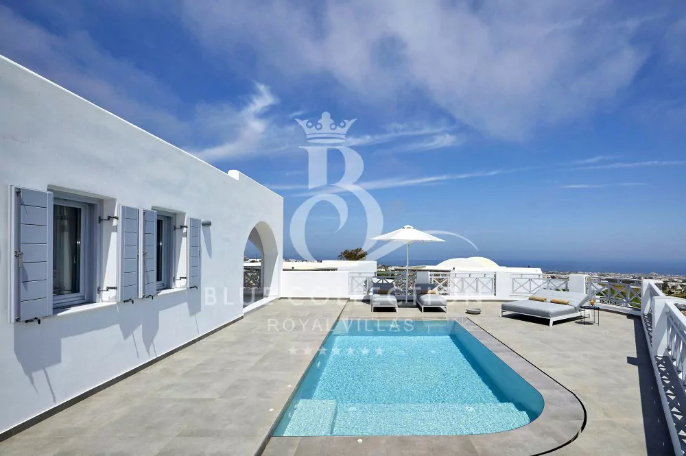 Luxury Villa for Rent in Santorini | Fira | REF: 180413053 | CODE: DSS-2 | Private Pool & Jetted Tub | Sea View | Sleeps 4 | 2 Bedrooms | 2 Bathrooms