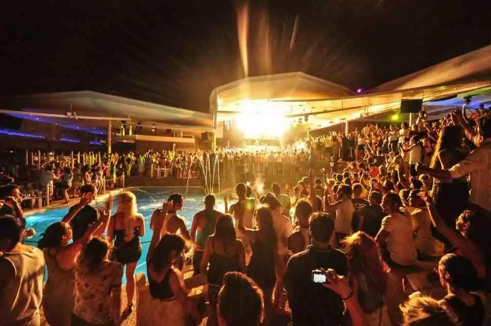 Top activities and attractions to experience in Mykonos Island