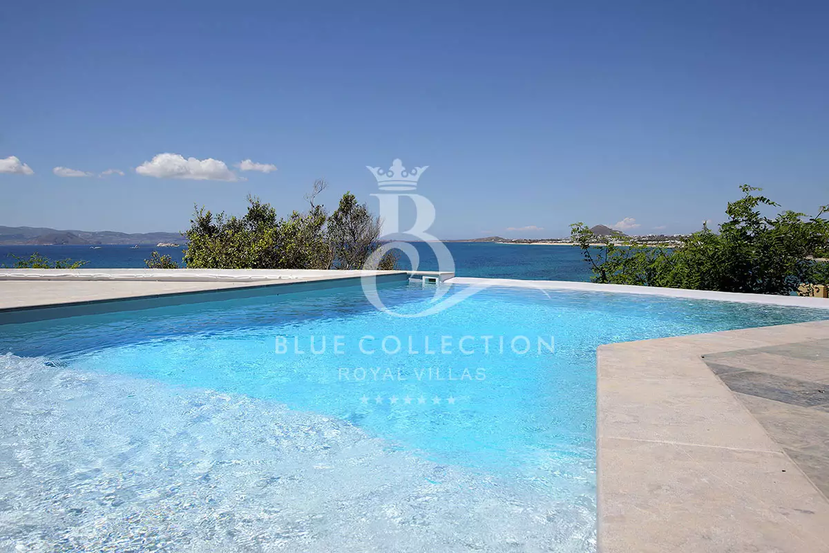 Beachfront Villa for Rent in Naxos | REF: 180413071 | CODE: NXS-5 | Private Pool | Sea & Sunset View | Sleeps 8 | 4 Bedrooms | 3 Bathrooms