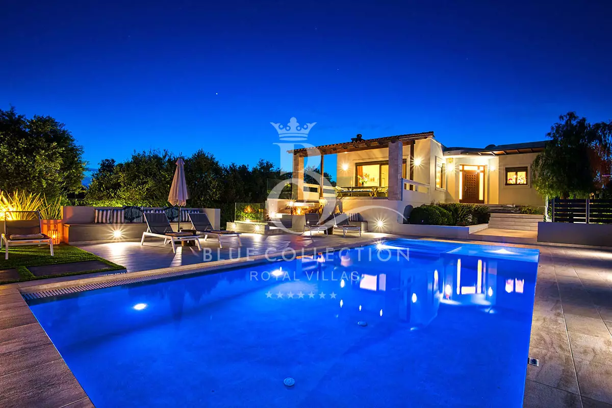 Crete Luxury Villas - Private Villa for Rent | Chania | REF: 180413101 | CODE: CHV-38 | Private Heated Pool | Sleeps 10 | 5 Bedrooms | 3 Bathrooms