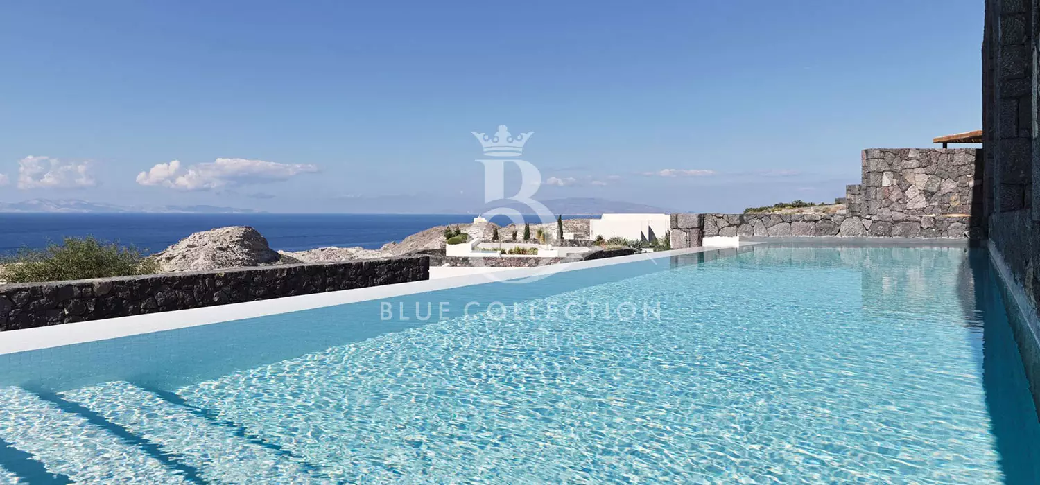 Luxury Villa for Rent in Santorini - Greece | Oia | REF: 180413161 | CODE: SCO-3 | Private Infinity Pool | Sea & Sunset Views | Sleeps 6 | 3 Bedrooms | 3 Bathrooms