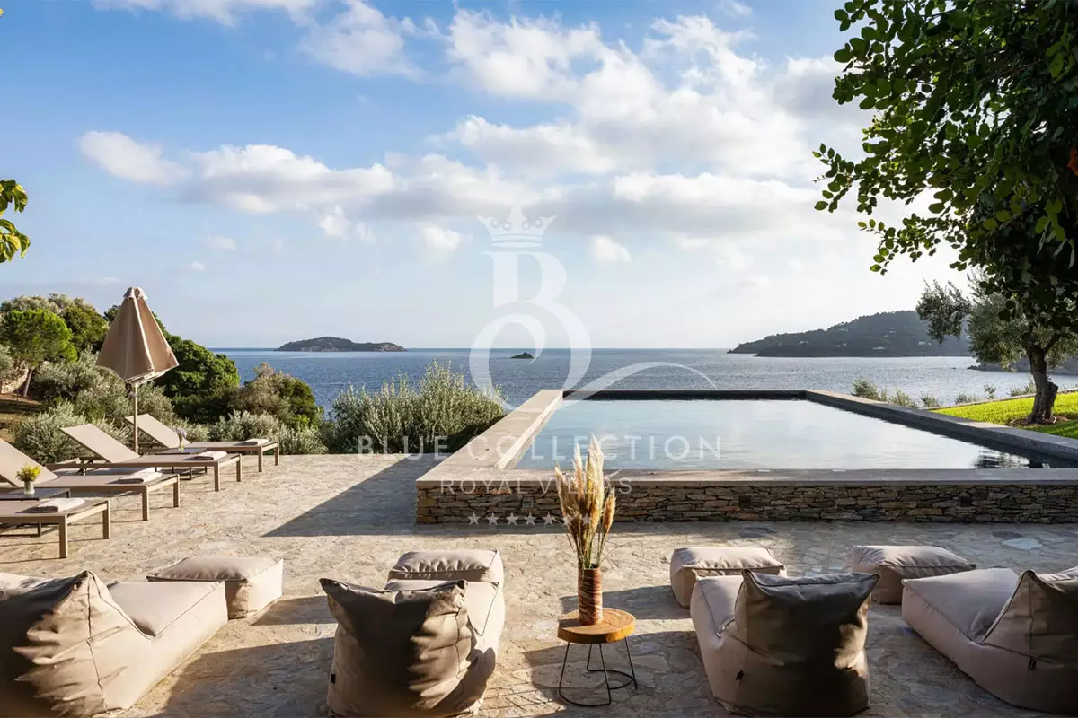 Private Beachfront Villa for Rent in Skiathos – Greece | REF: 180413265 | CODE: VSK-18 | Private Infinity Pool | Sea View 