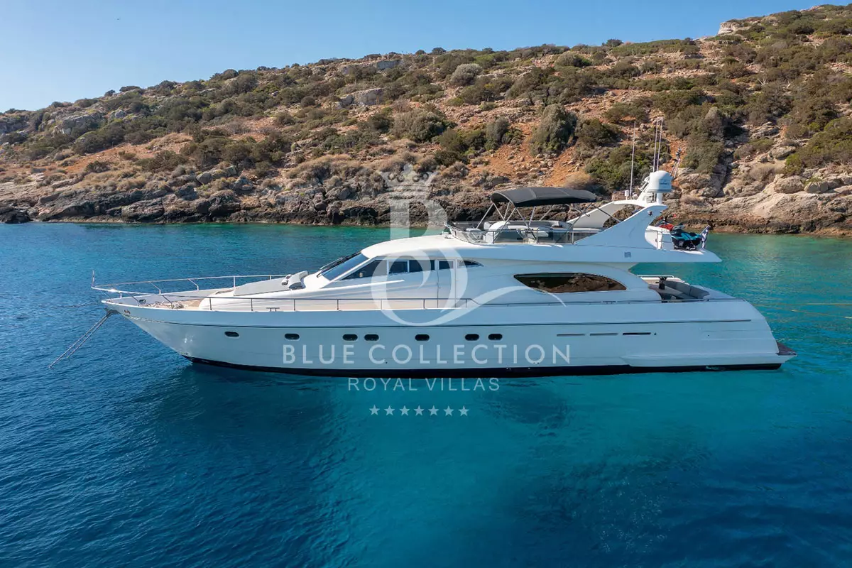 M/Y FERRETTI 720