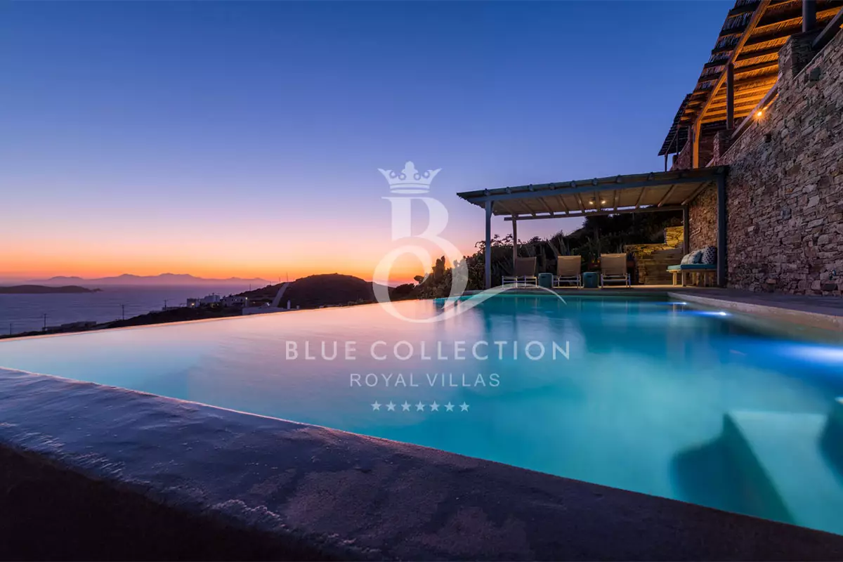 Private Villa for Rent in Antiparos – Greece | REF: 180413298 | CODE: APR-18 | Sea View | Private Infinity Pool | Sleeps 12 | 6 Bedrooms | 5 Bathrooms