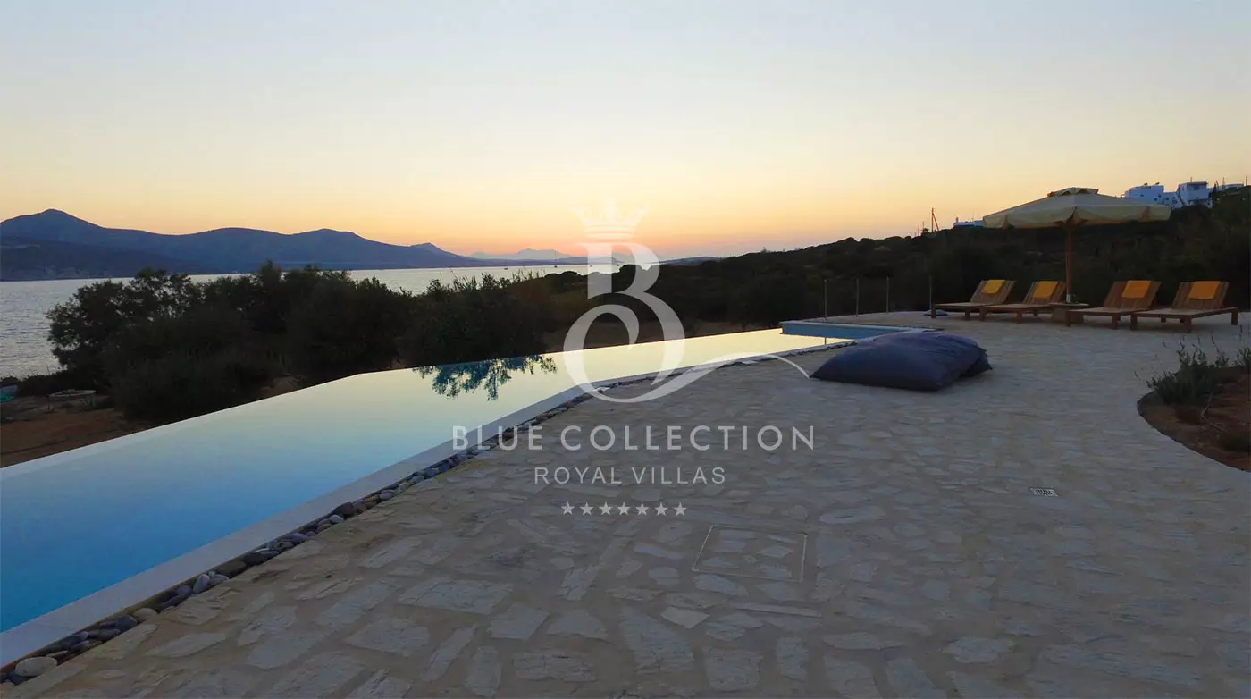 Private Beachfront Villa for Rent in Antiparos – Greece | REF: 180413300 | CODE: APR-20 | Sea View | Private Infinity Pool | Sleeps 10 | 5 Bedrooms | 4 Bathrooms