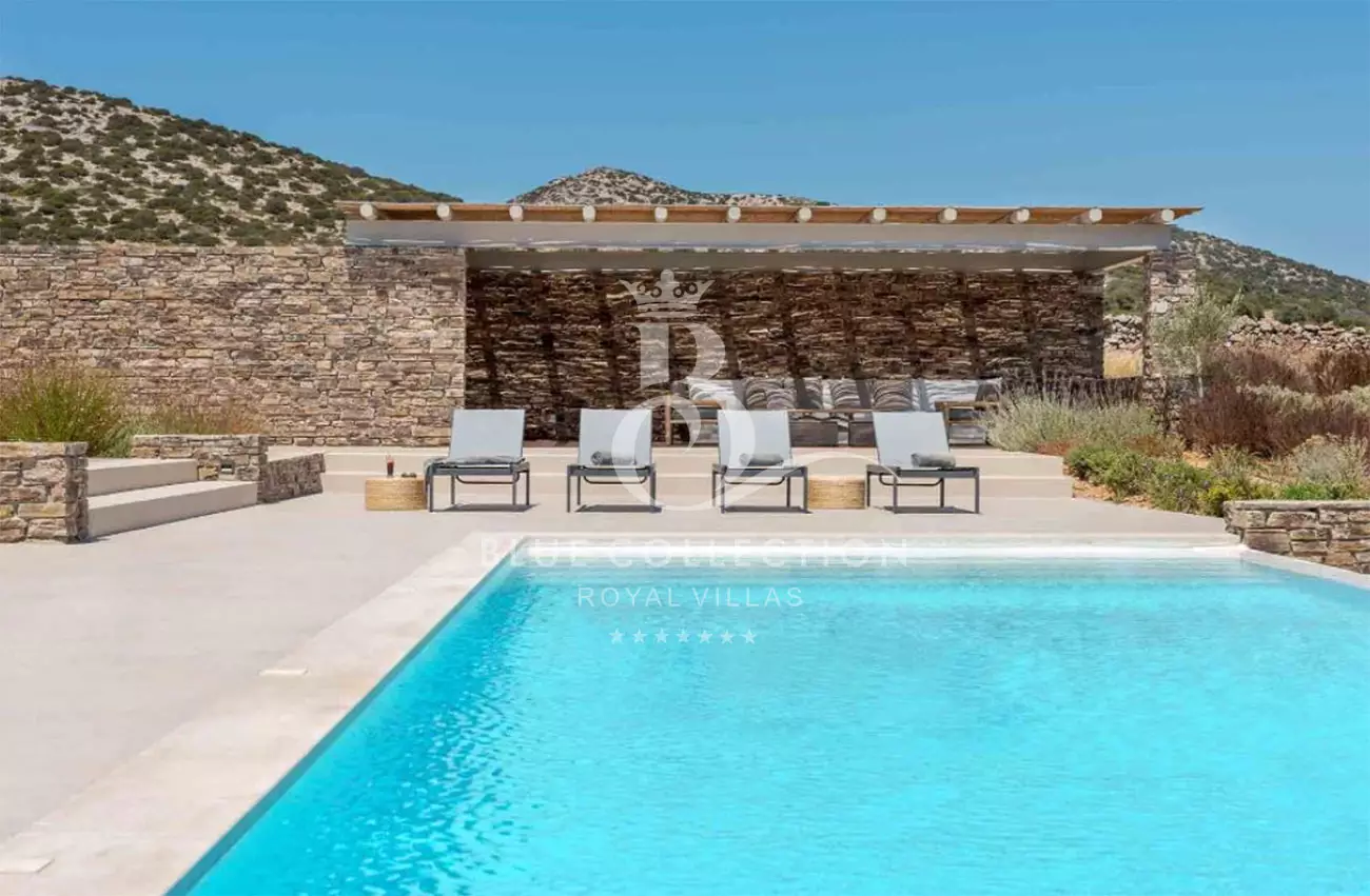Private Villa for Rent in Antiparos – Greece | REF: 180413303 | CODE: APR-23 | Sea View | Private Infinity Pool | Sleeps 10 | 5 Bedrooms | 5 Bathrooms