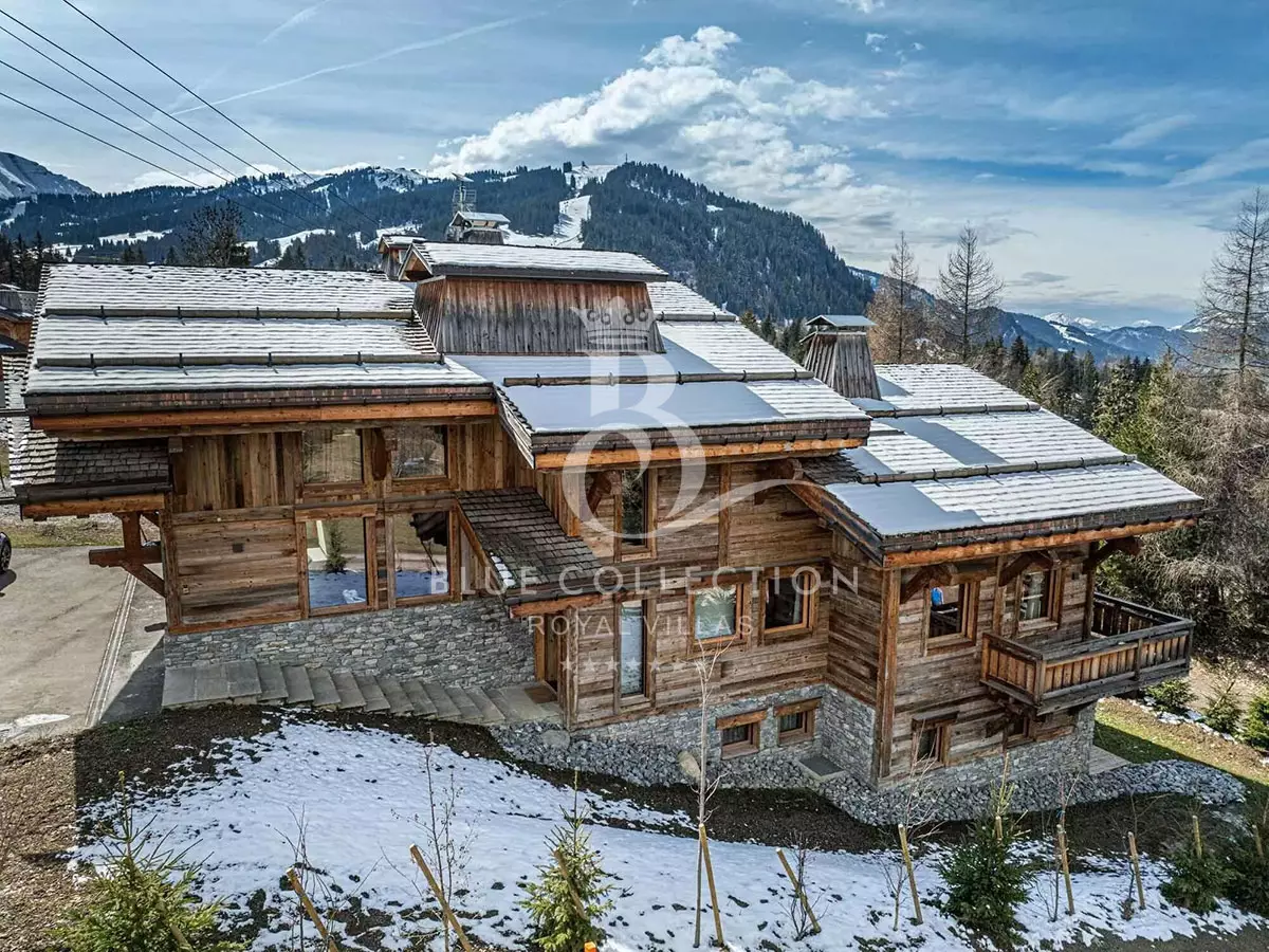 Luxury Ski Chalet to Rent in Megeve – France | REF: 180413344 | CODE: FMG-21 | Private Pool Indoor | Sleeps 12 | 6 Bedrooms | 6 Bathrooms