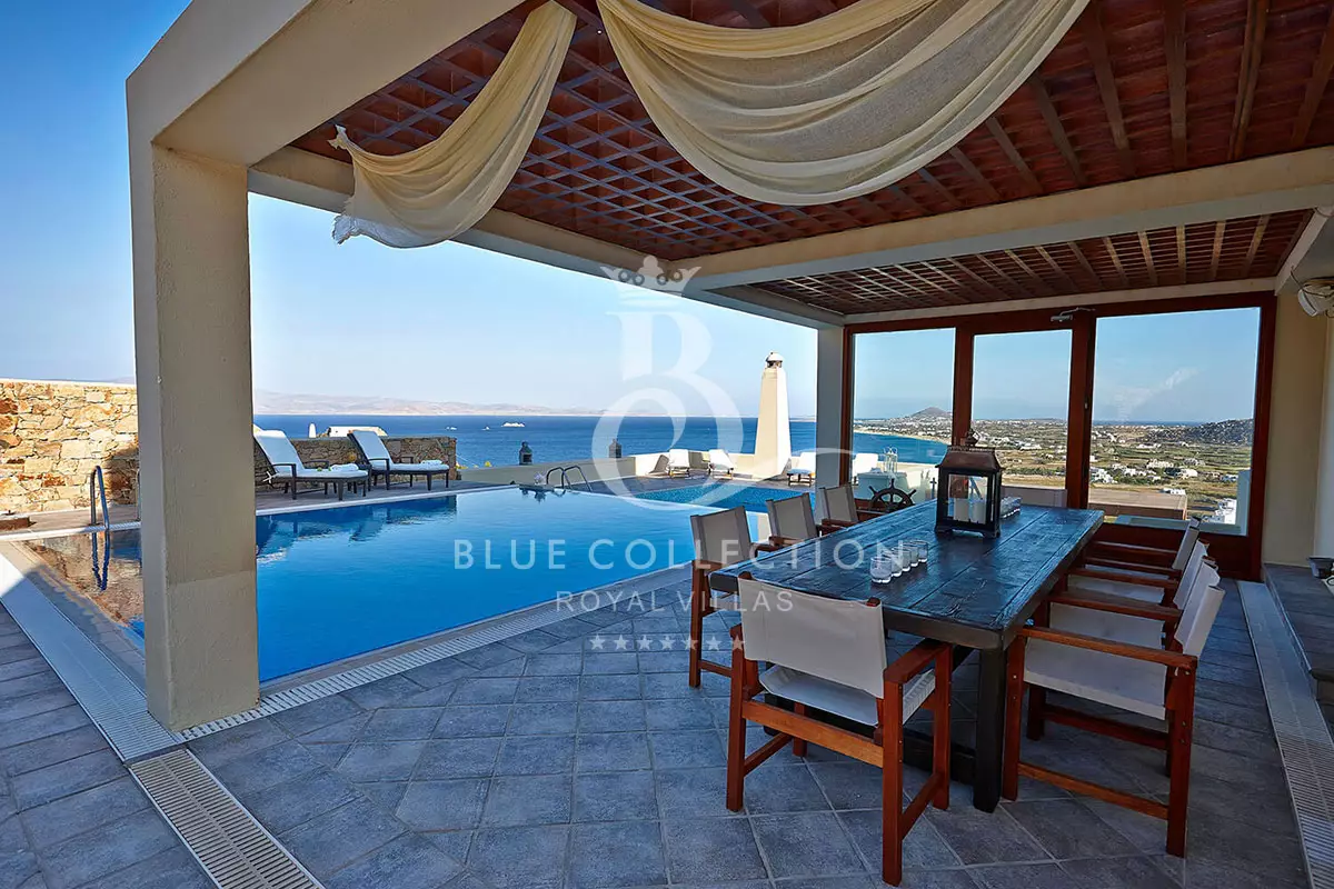 Beachfront Villa for Rent in Naxos | REF: 180413385 | CODE: NXS-16 | Private Pool | Sea & Sunset View | Sleeps 14 | 7 Bedrooms | 7 Bathrooms