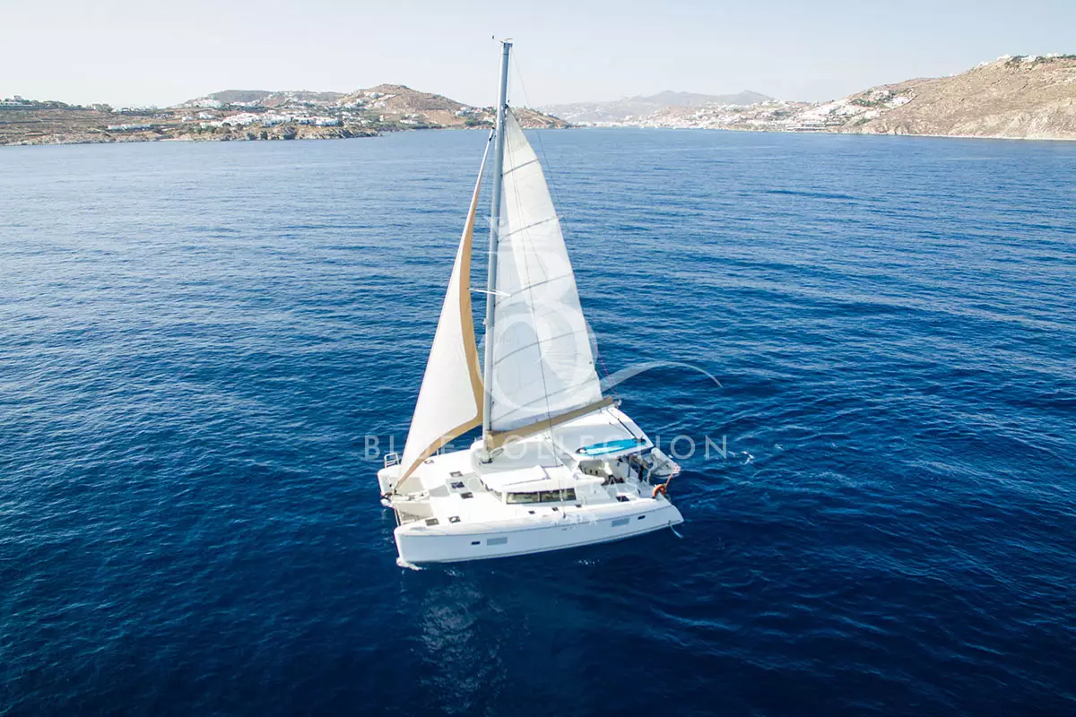 Catamaran for Charter | Mykonos – Greece | SWELL LAGOON 420 | 42 ft | 4 Cabins | Guests 18 | Crew 3